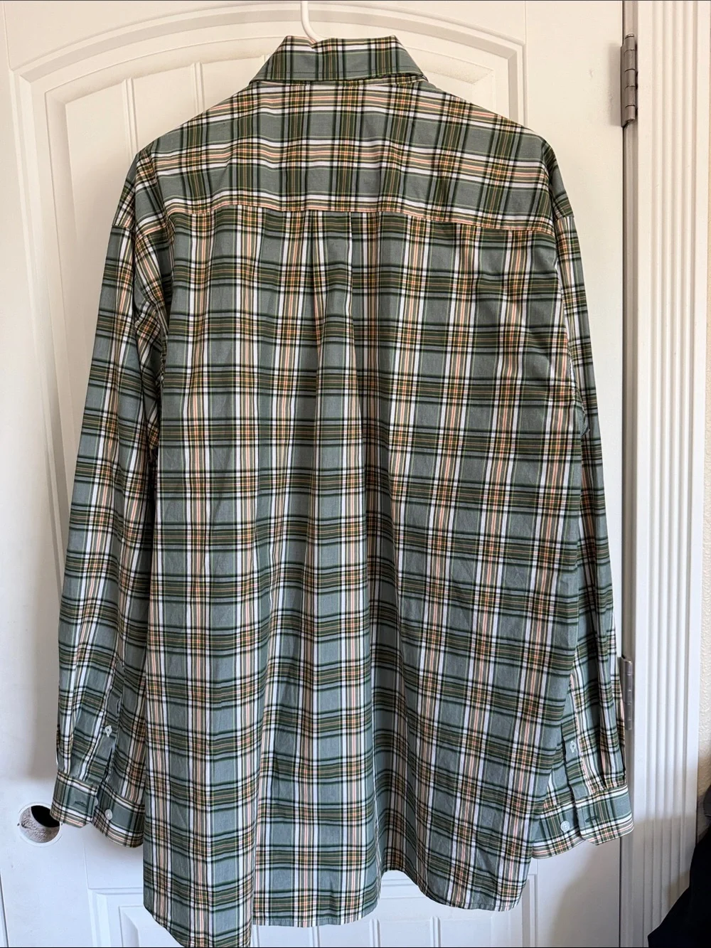 Cinch Men's Green White and Gold Plaid Button-Down Shirt